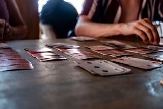 Buraco, règles complètes du jeu de cartes brésilien